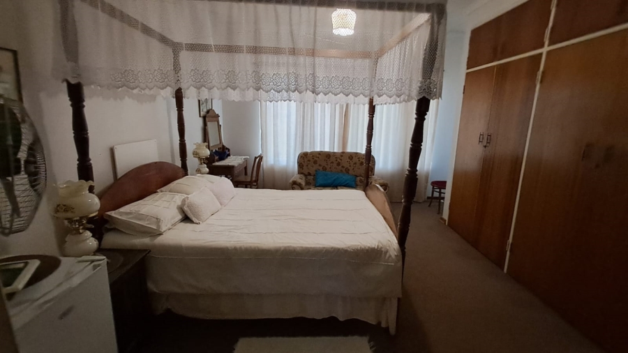 5 Bedroom Property for Sale in Parys Free State